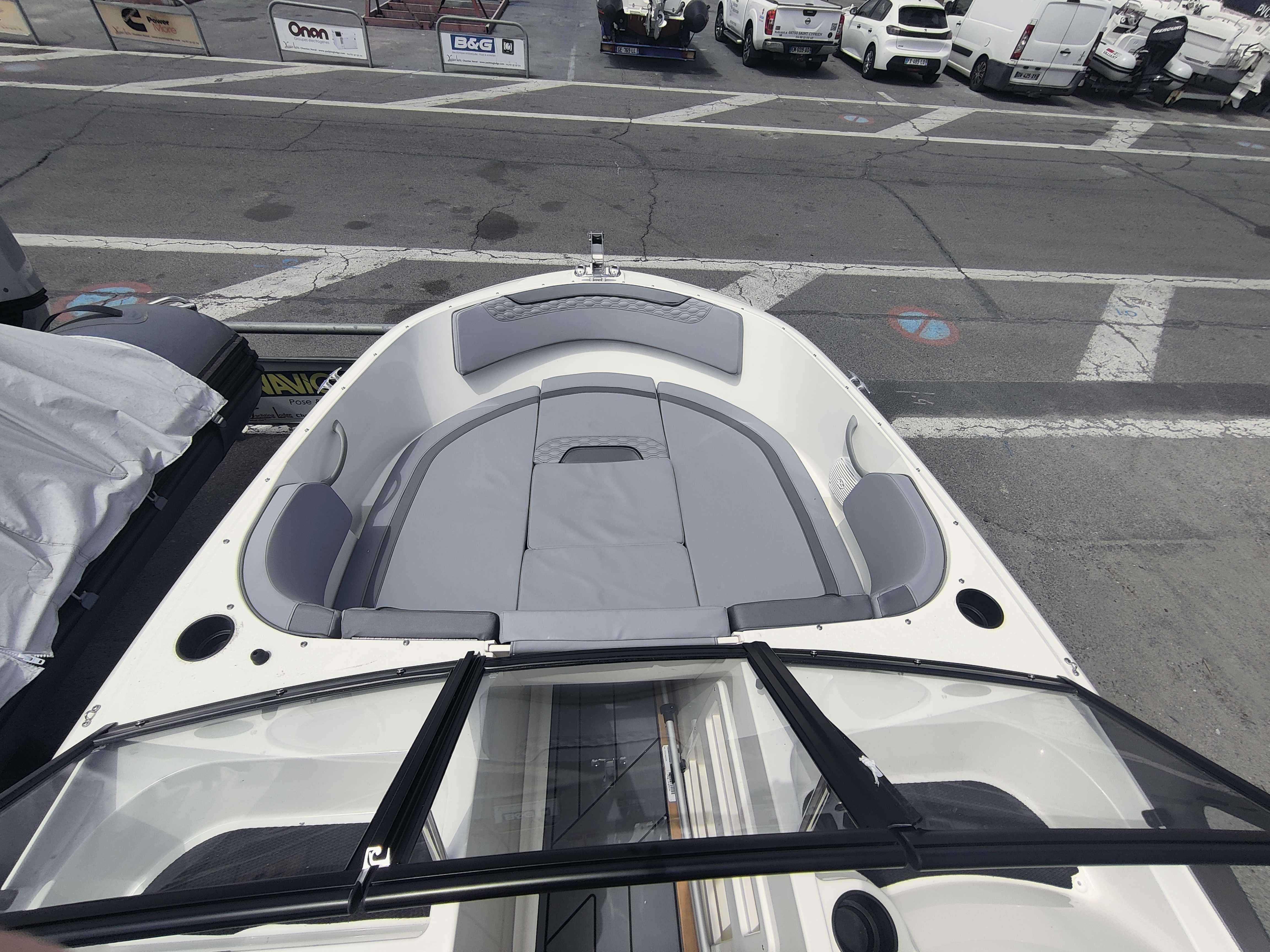 BAYLINER  ELEMENT M17