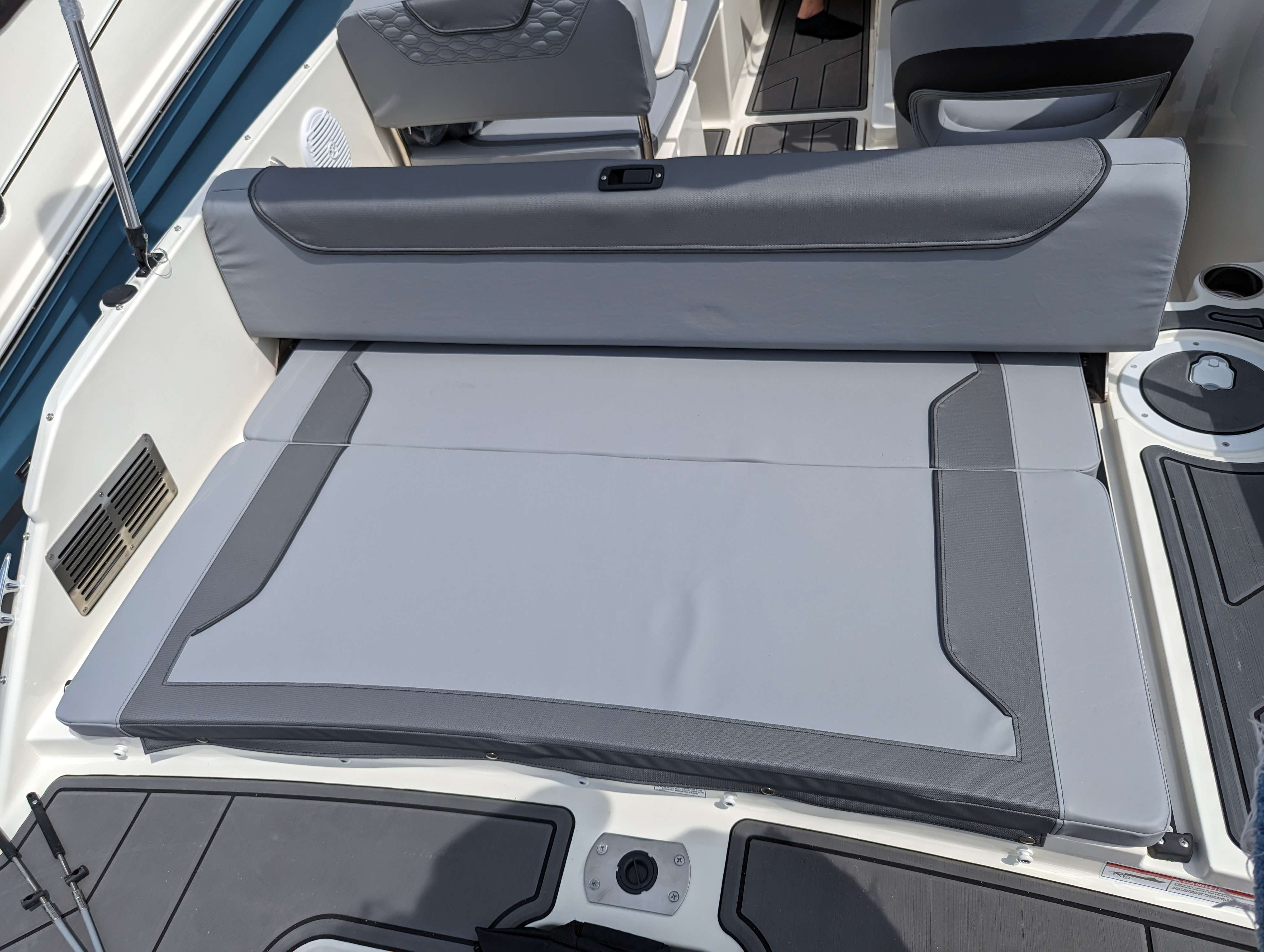 BAYLINER  ELEMENT M19