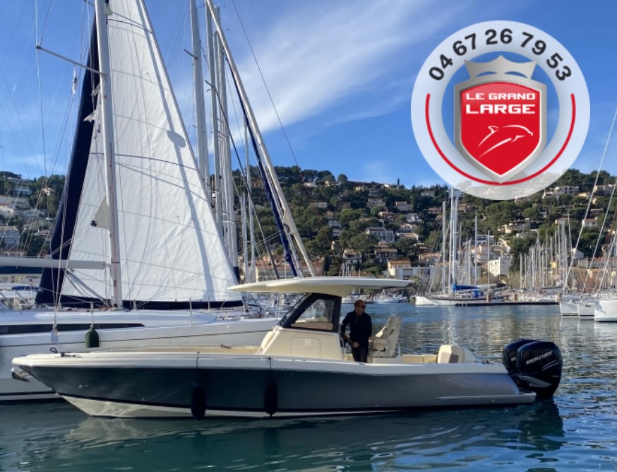 Les bateaux Jeanneau neuf à moteur proposés par le grand large: vente de  bateaux jeanneau neufs en Languedoc Roussillon.