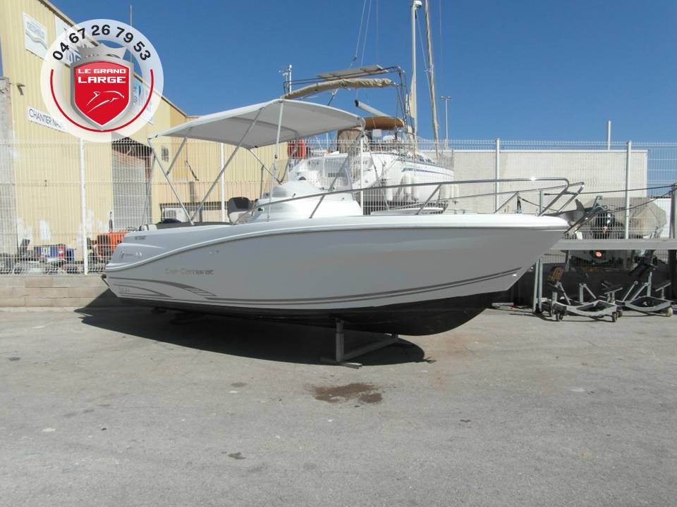 Les bateaux Jeanneau neuf à moteur proposés par le grand large: vente de  bateaux jeanneau neufs en Languedoc Roussillon.