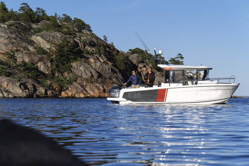 Les bateaux Jeanneau neuf à moteur proposés par le grand large: vente de  bateaux jeanneau neufs en Languedoc Roussillon.